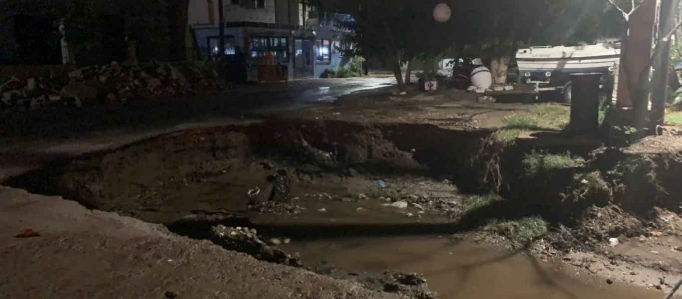 Στο έλεος της κακοκαιρίας η Β.Εύβοια - Πλημμύρες και κατολισθήσεις (φώτο)